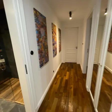 Apartment Comfort Oak