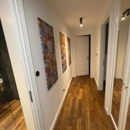 Apartment Comfort Oak