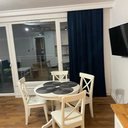 Apartment Comfort Oak