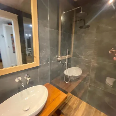 Comfort Oak דירה *